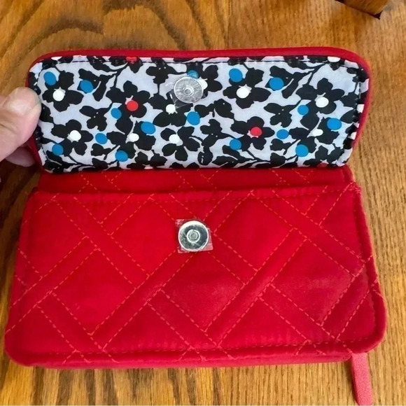 Vera Bradley, Quilted, RFID Card Case, Wallet, Red, 7”x4”x1.5” - Picture 3 of 9